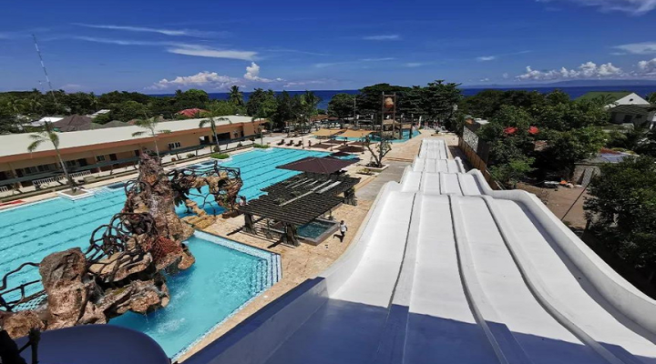 1 Port Royale Waterpark Resort