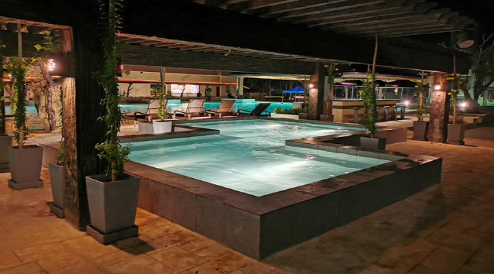 3 Port Royale Waterpark Resort